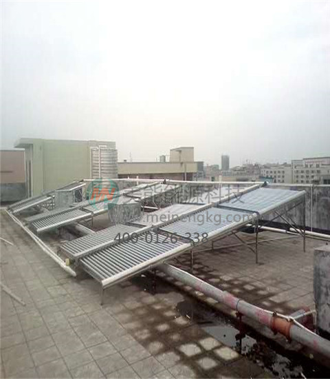 太陽能熱水器