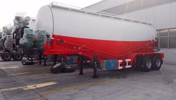 中密度粉粒物料運(yùn)輸半掛車