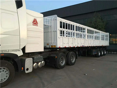 集裝箱半掛車(chē)